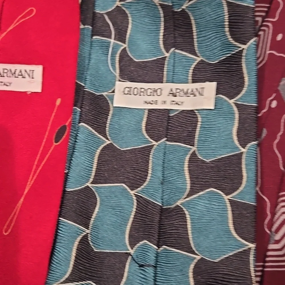 Giorgio Armani bundle of 5 silk ties red, green, burgundy,  cream, black, gray